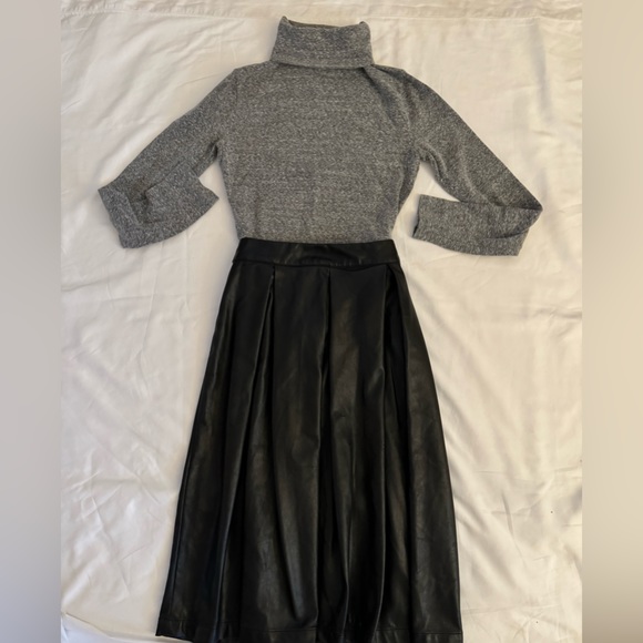 Faux Leather Midi Skirt in Black size 6 - Picture 3 of 6